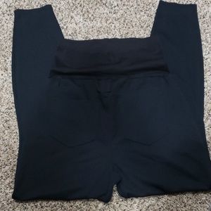 A:glow maternity jegging